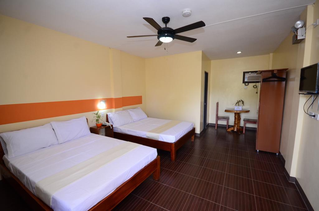 Michelle Pension Puerto Princesa Exterior foto
